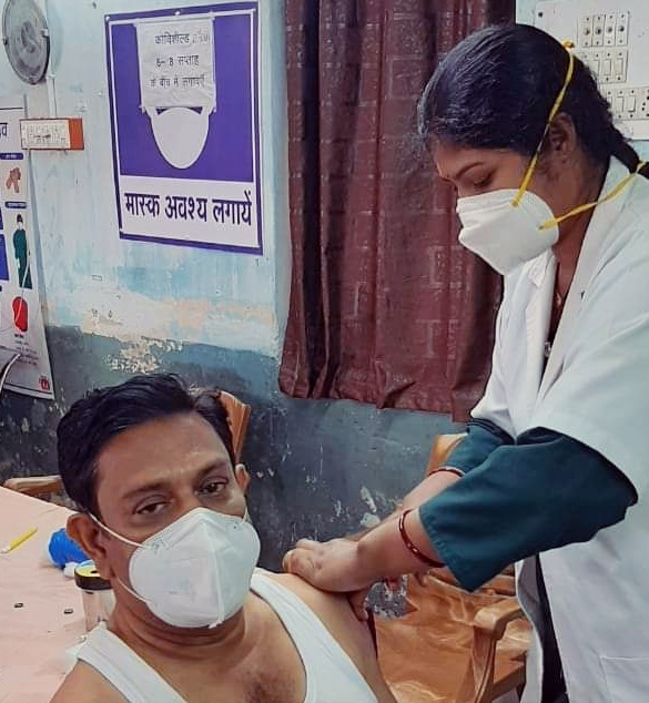 जिले में कुल 56 केंद्रों में टीकाकरण अभियान जोरों पर, 70747 प्रथम डोज व 9602 लोगों को द्वितीय डोज