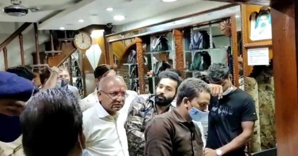ज्वेलरी शॉप से 3 करोड़ की चोरी मामले में दो आरोपी राजस्थान से गिरफ्तार, मुख्य आरोपी फरार हुआ नेपाल