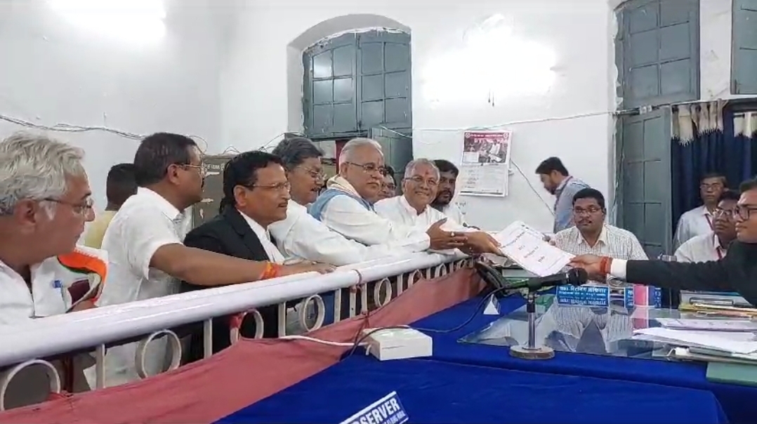 मुख्यमंत्री भूपेश बघेल ने पाटन विधानसभा से किया नामांकन दाखिल