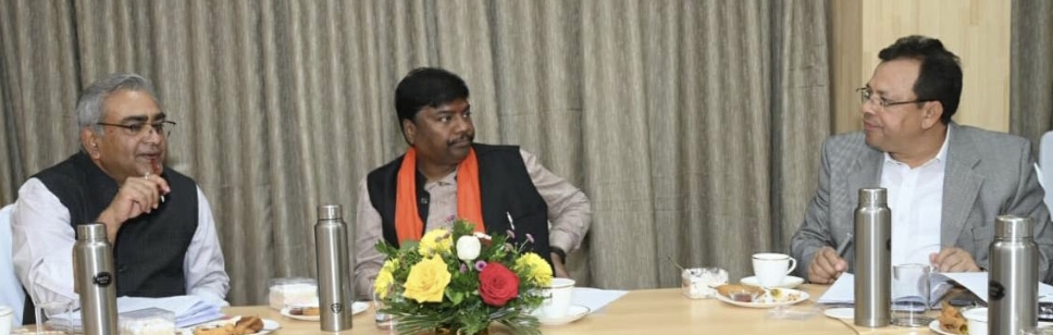 वन मंत्री केदार कश्यप ने ली आईडीसी की बैठक
