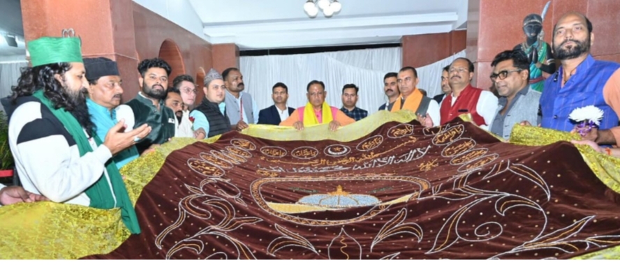 मुख्यमंत्री विष्णु देव साय ने ख्वाजा गरीब नवाज के आसताने पर भेजी चादर..